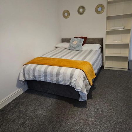 Double Room Close To Headingley Stadium Leeds  Buitenkant foto