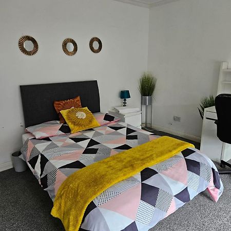 Double Room Close To Headingley Stadium Leeds  Buitenkant foto