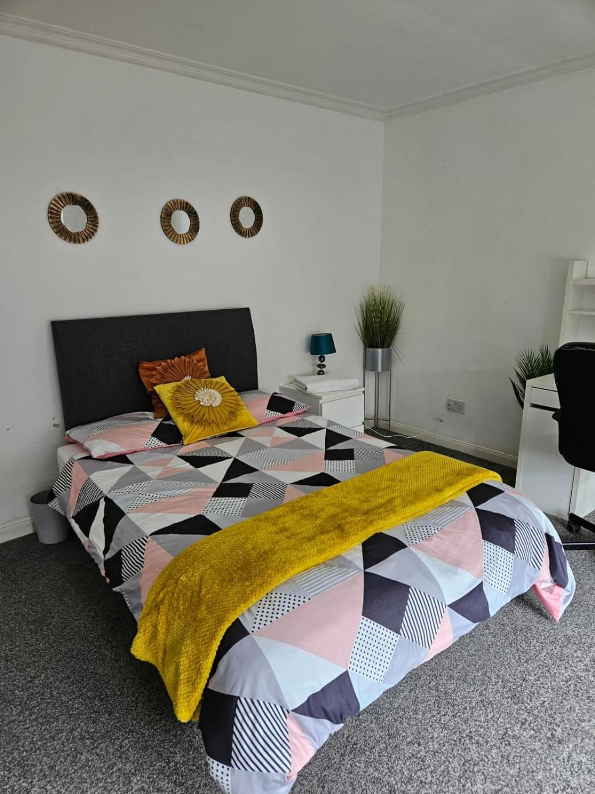 Double Room Close To Headingley Stadium Leeds  Buitenkant foto
